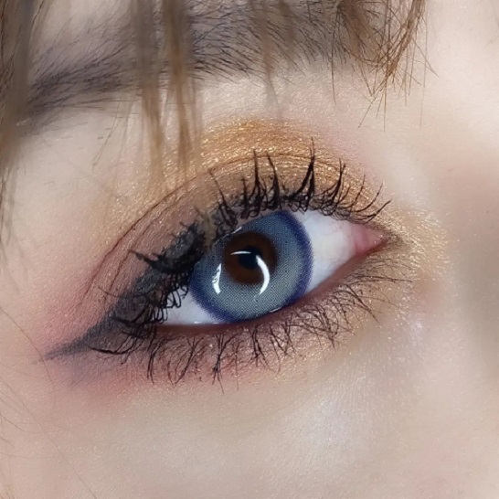 Tips Aplikasi Eyeliner ala Make Up Korea